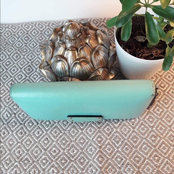 Kate Spade Neda Wellesley Green Leather  Wallet - Picture 9 of 10